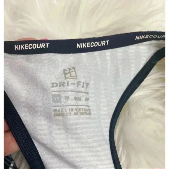 Like New Nike Tank - Picture 3 of 3